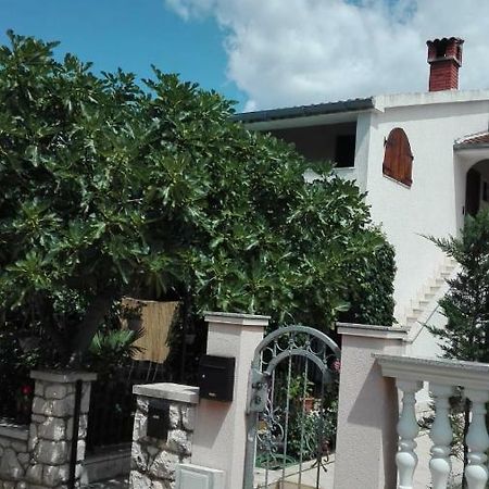 Apartmani Erceg Jadrija Ngoại thất bức ảnh