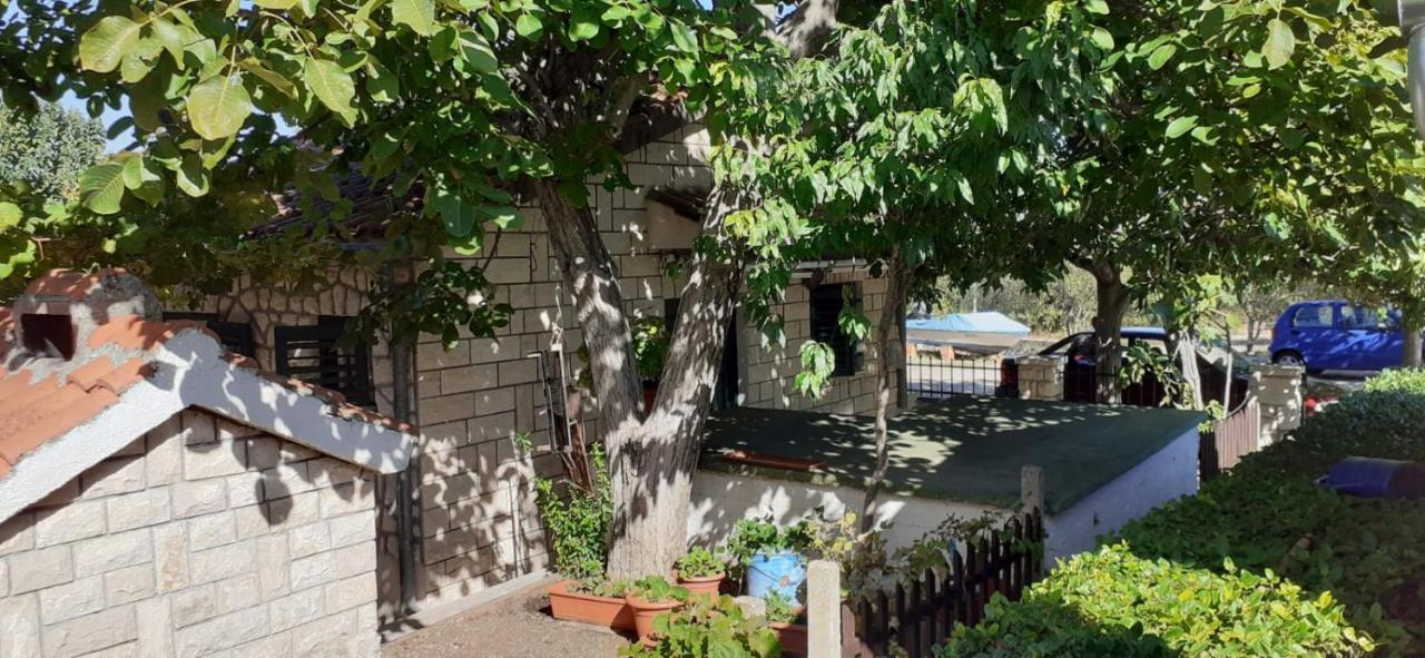 Apartmani Erceg Jadrija Ngoại thất bức ảnh