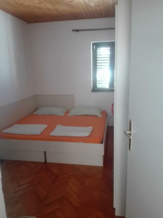 Apartmani Erceg Jadrija Ngoại thất bức ảnh