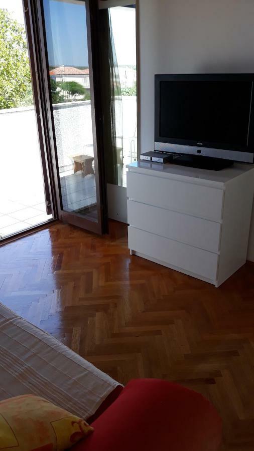 Apartmani Erceg Jadrija Ngoại thất bức ảnh
